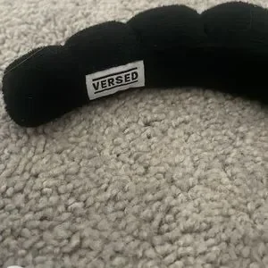 Versed | Accessories | Viral Tiktok Versed Black Headband  display picture 1